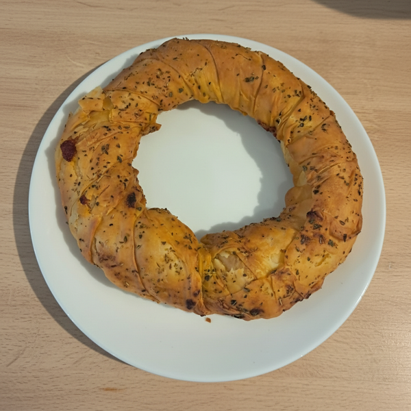 Tomato and Olive Koulouri